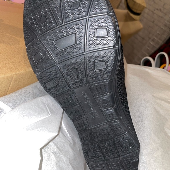 Skechers memory foam knit sneaker scallop edge - Picture 7 of 16